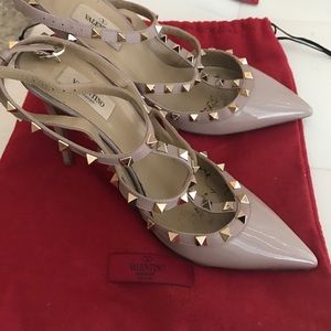 **VALENTINO** Rockstud T-Strap Pump (Women) 41.